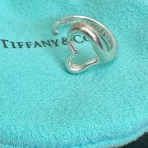 GUARANTEED AUTHENTIC! Tiffany & Co Open Heart ring by Elsa Peretti - size 6